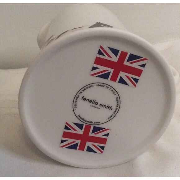 NEW FENELLA SMITH ADORABLE DOG CANINE PORCELAIN CREAMER PITCHER - Picture 6 of 6